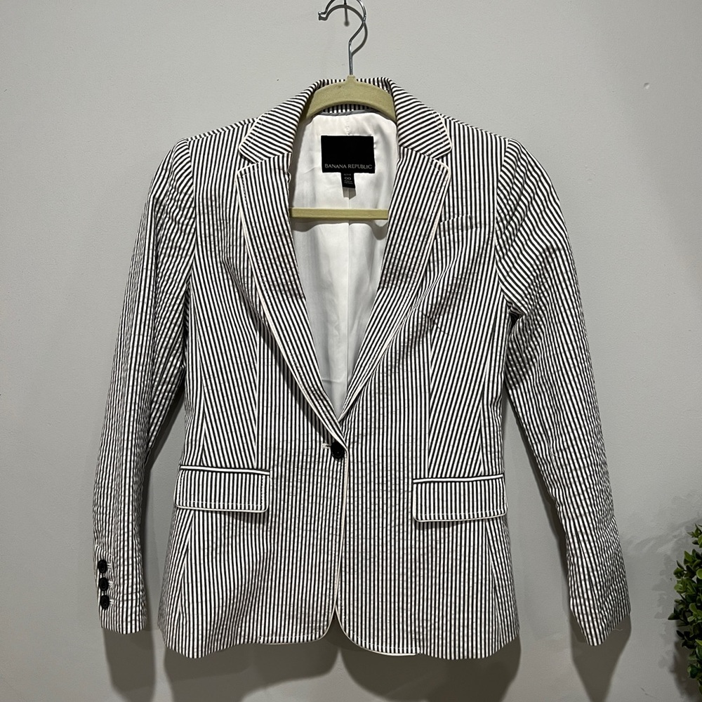 Banana Republic seersucker pantsuit